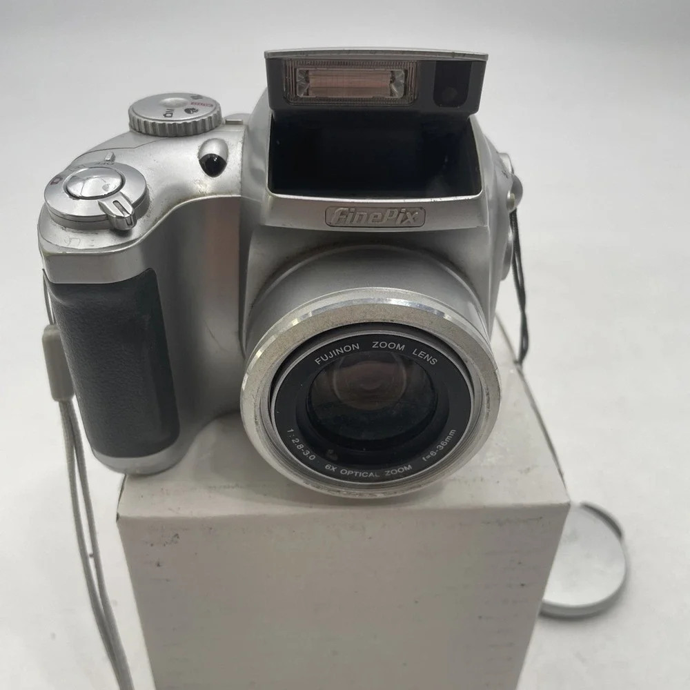 Fujifilm finepix s3100